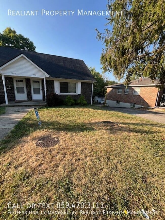 Building Photo - 1686 Hill View Pl