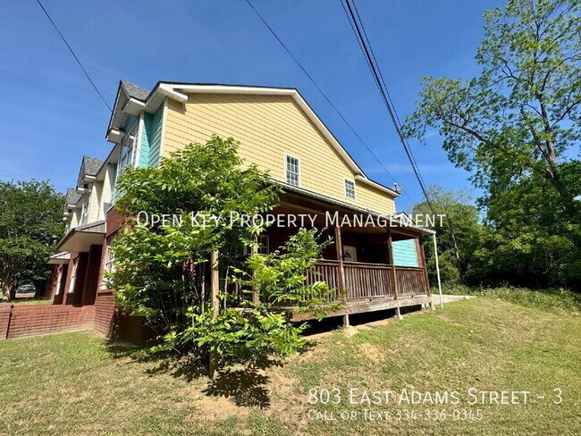 Building Photo - 803 E Adams St