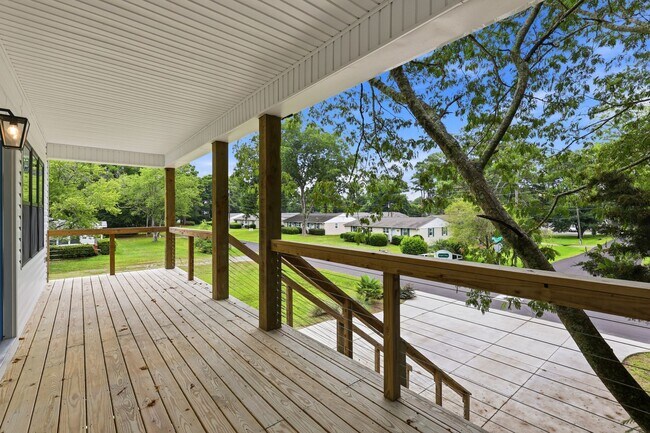Building Photo - Custom Home in Seagate | 4 Bedrooms • 3 Bathrooms • Minutes to Wrightsville Beach