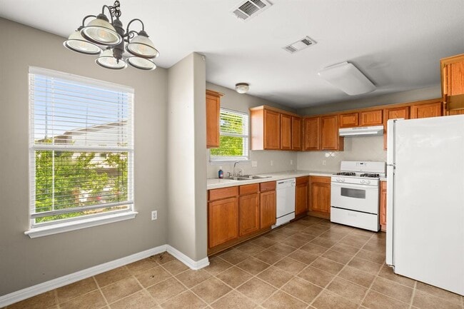 Building Photo - 6220 Perlita Dr