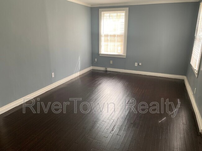 Building Photo - 2718 Windsor Pkwy