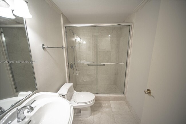 Building Photo - 20201 E Country Club Dr