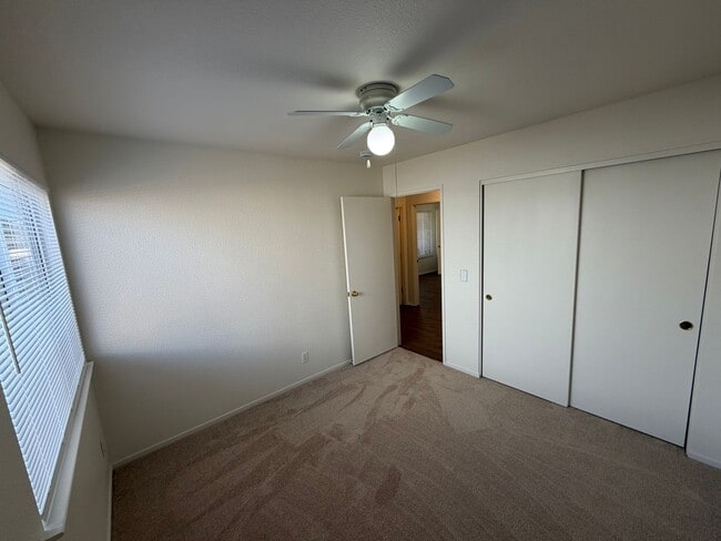 Building Photo - 1424 Via Rosa