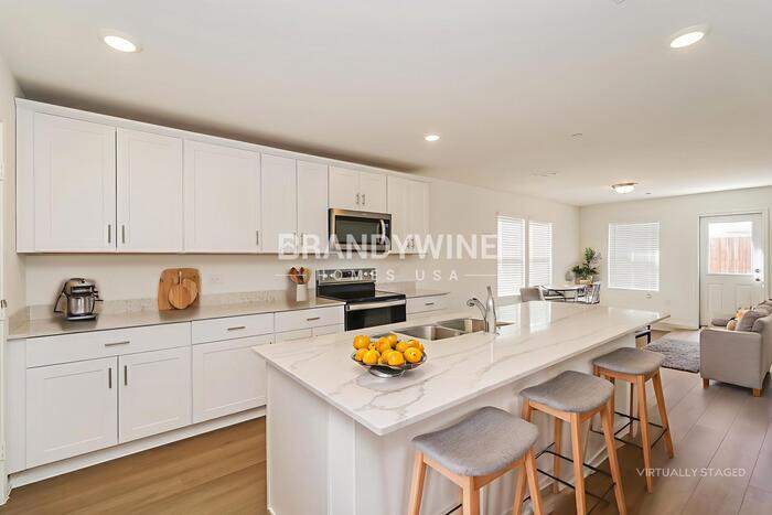 Building Photo - 2708 Barton Spgs Dr