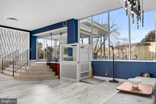 Building Photo - 4600 Duke St