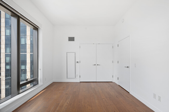 Building Photo - 99 Hudson St
