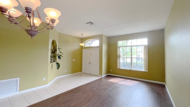 Building Photo - 3479 Foxcroft Cir