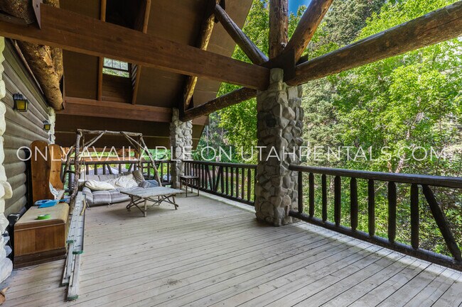 Building Photo - 2718 Stewart Rd