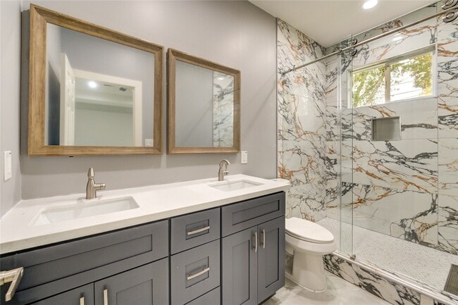 Building Photo - 1513 Sherl St