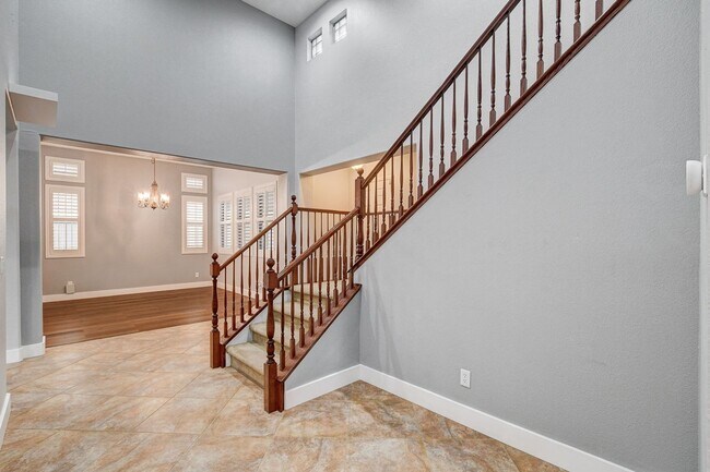 Building Photo - 4 Bedroom in North Las Vegas Near Aliante