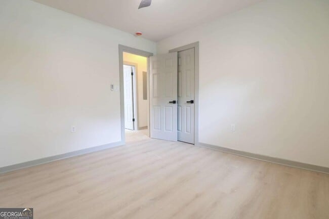 Building Photo - 4396 Greenleaf Cir SW