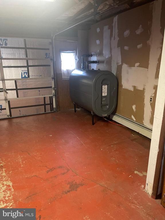 Building Photo - 425 7th St