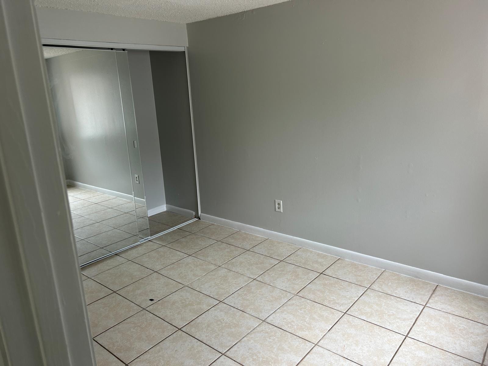 Building Photo - 6742 Periwinkle Dr