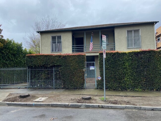 Front of building - 6218 Banner Ave