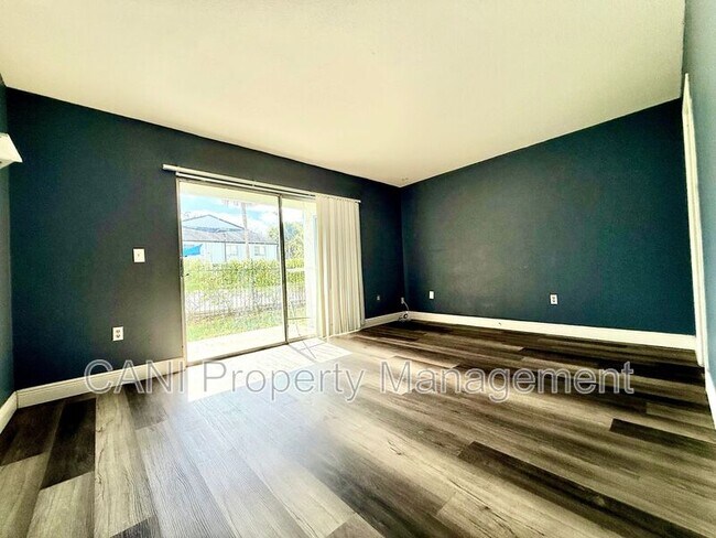 Building Photo - 4153 S Semoran Blvd