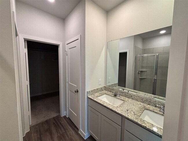 Building Photo - 5703 Blue Grama Dr