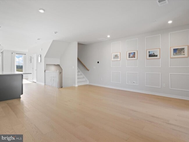 Building Photo - 43544 Jefferson Park St