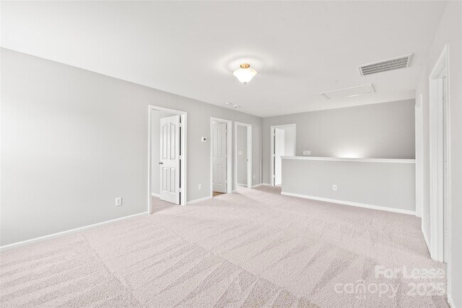Building Photo - 7001 Dacian Ln