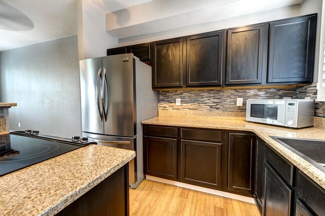 Primary Photo - Modern 2-Bedroom Condo in LoHi
