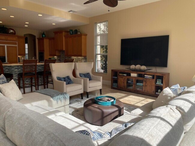 Building Photo - 124 Tulip Tree Ct