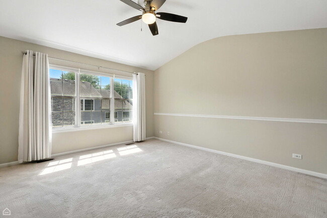 Building Photo - 691 Savannah Ln