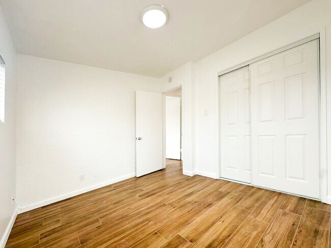 Building Photo - Updated 4BR Home in Lompoc with Spacious Yard — Move-In Ready!