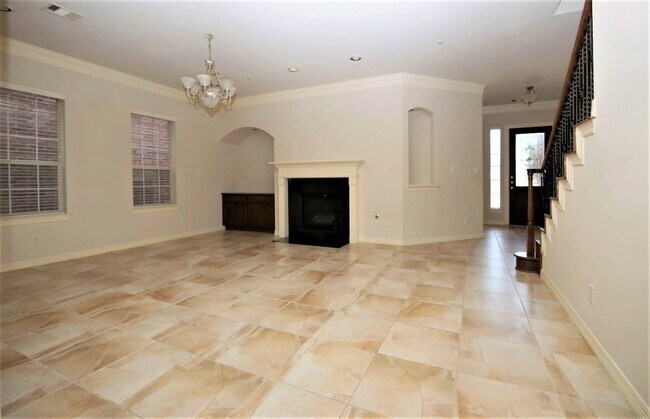 Building Photo - 13315 Olive Trce