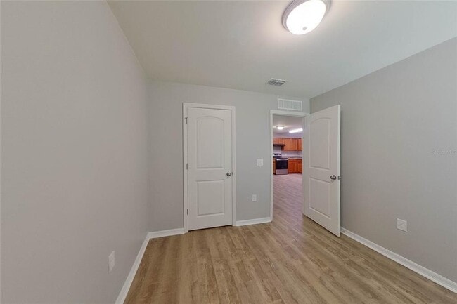 Building Photo - 2103 Roosevelt Ave