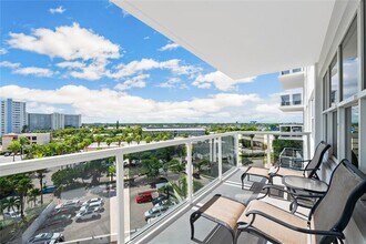 Building Photo - 3700 Galt Ocean Dr