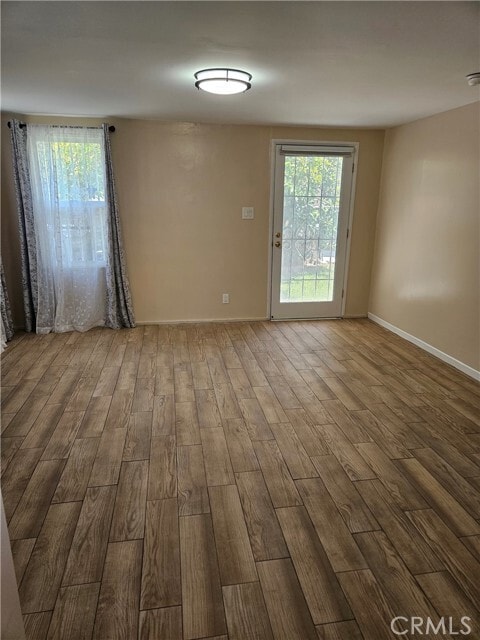 Building Photo - 14914 Denker Ave
