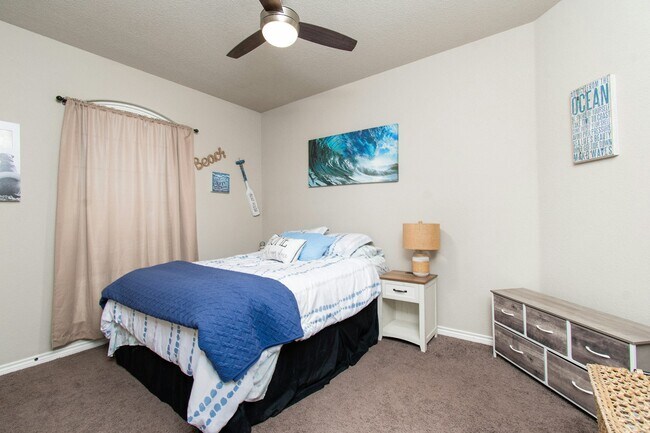 Building Photo - 6505 Castle Gap Dr