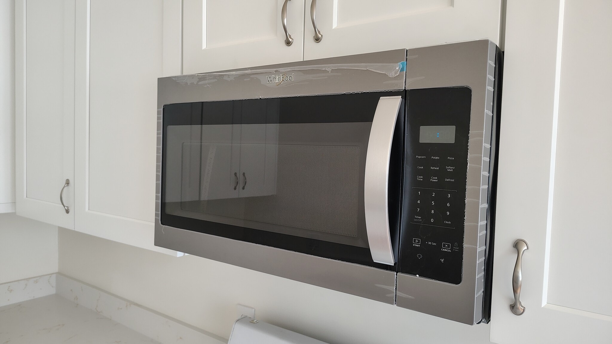 New Microwave - 920 N Hayworth Ave