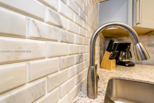 Building Photo - 17620 Atlantic Blvd