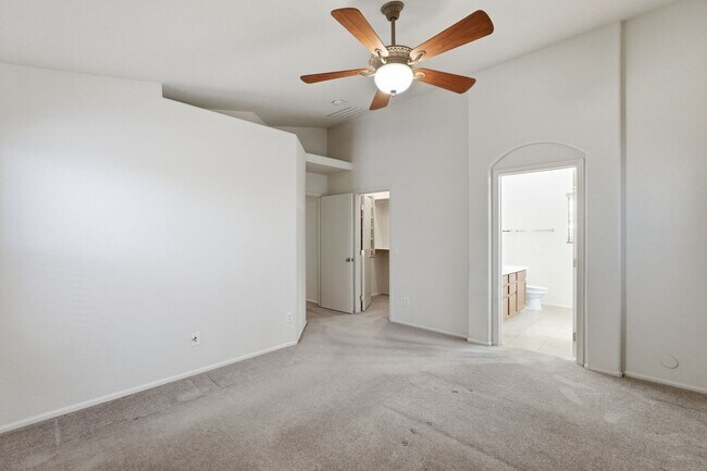 Building Photo - Single level home in Norterra on corner lot
