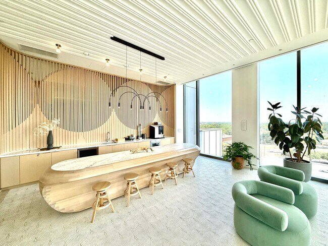 Building Photo - Gorgeous 30th Floor 2BD / 2BA Corner Sky R...