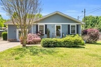 Building Photo - Beautiful Red Bank Home!