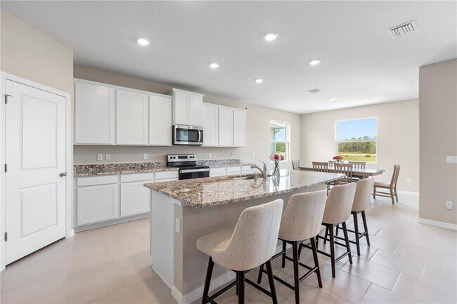 Building Photo - 33700 Hamilton Hl Ln