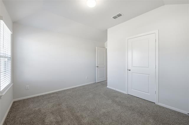 Building Photo - 413 Foxhunter St