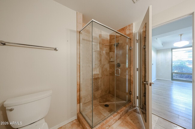 Building Photo - 7137 E Rancho Vista Dr