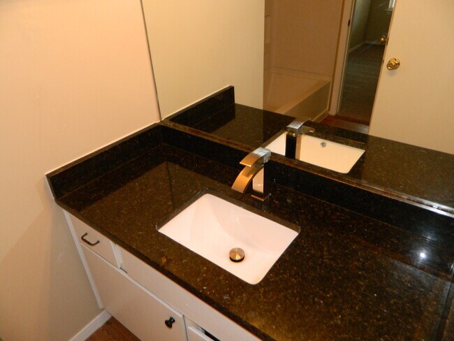 Building Photo - Del Rosario Properties (2502 Howellwood Way)