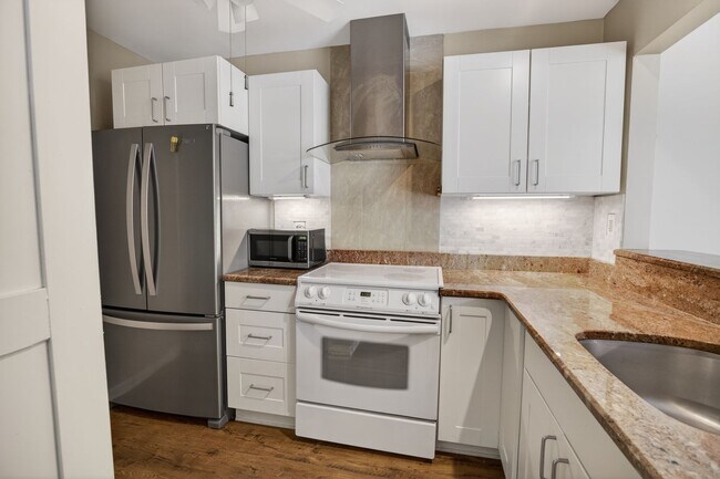 Building Photo - Beautifully Renovated Single-Level Condo in Hatboro-Horsham