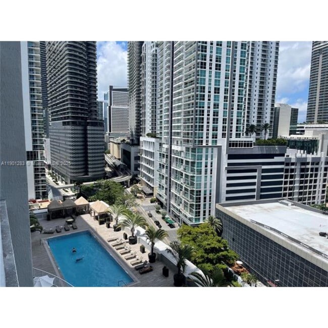 Building Photo - 1250 S Miami Ave