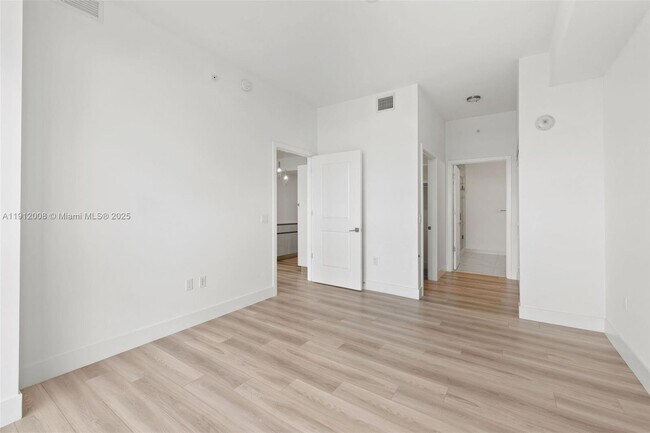 Building Photo - 101 Diplomat Pkwy