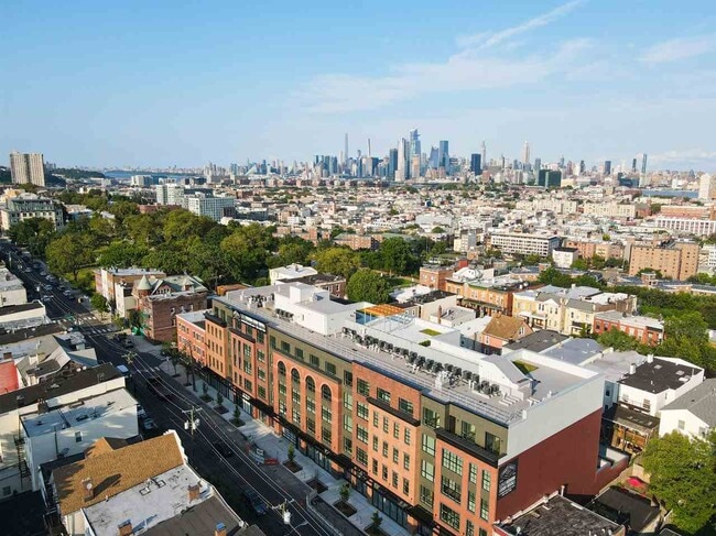 Building Photo - 430 Palisade Ave