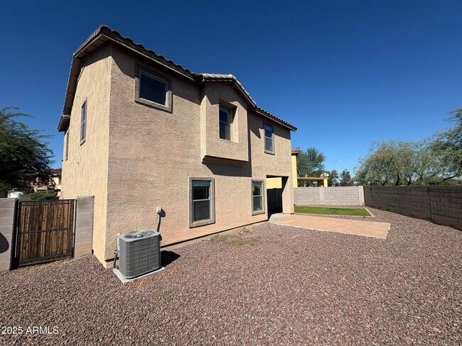 Building Photo - 7709 S 63rd Dr