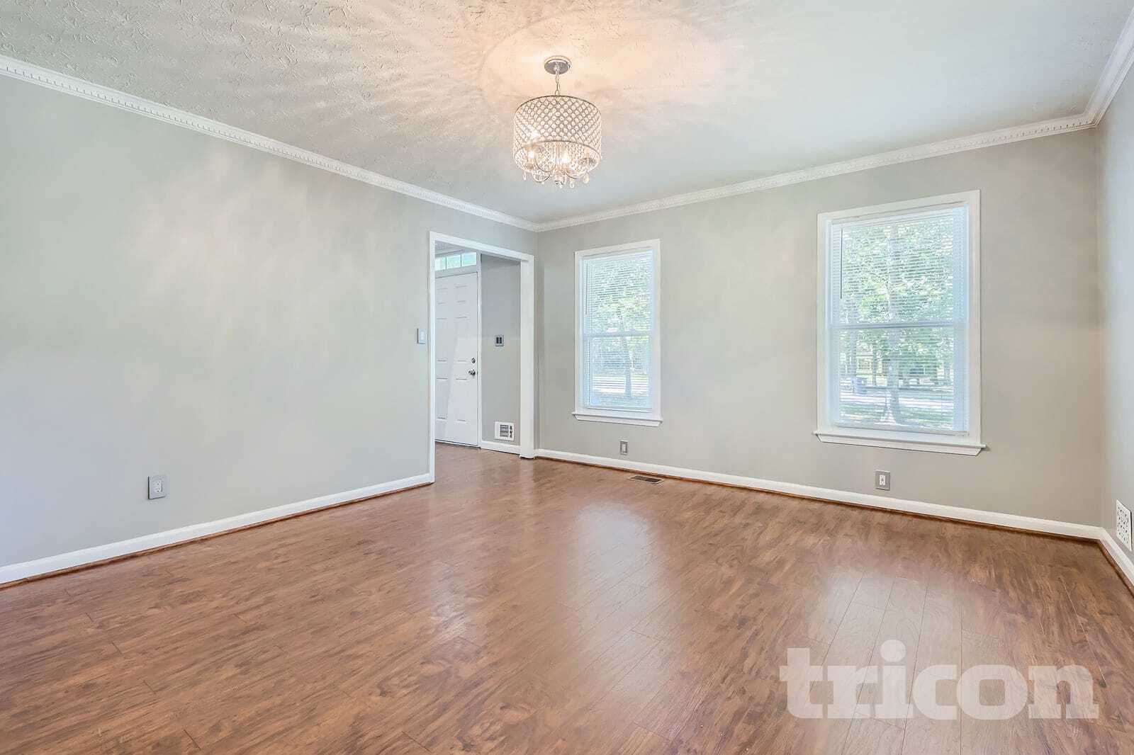 Building Photo - 130 Southwood Ct