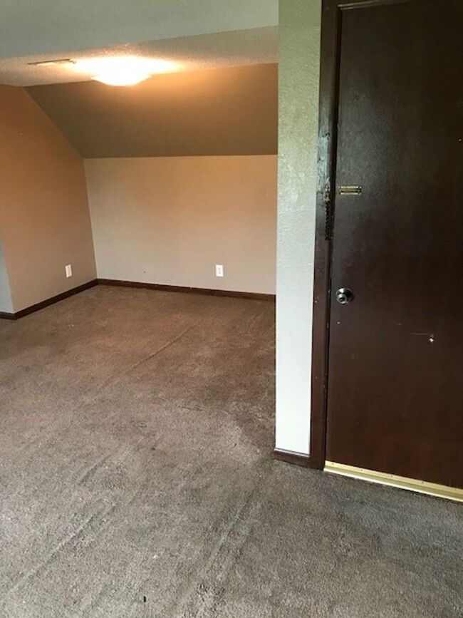 Building Photo - 11533 Woodoak