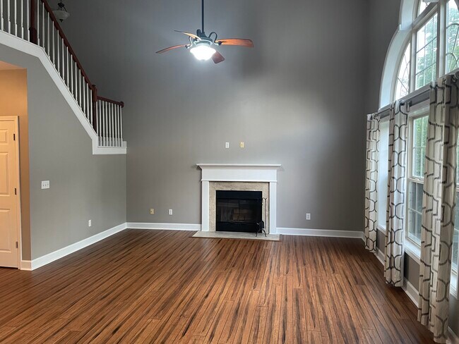 Building Photo - 940 Sunny Slope Trace