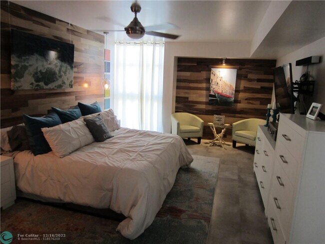 Building Photo - 1370 S Ocean Blvd