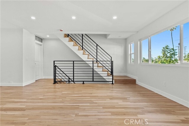 Building Photo - 552 Hahn Ave